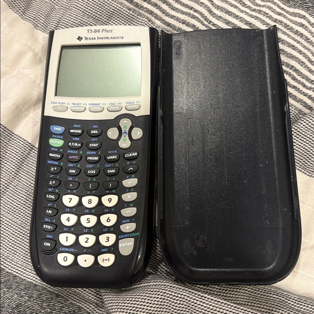 Texas Instruments TI-84 Plus Graphing Calculator Tested & Working School